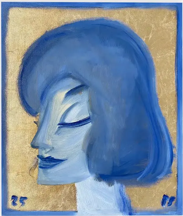 Pintura de mulher de perfil, cabelo curto azul e olhos fechados, sobre fundo de folha de ouro com borda azul.