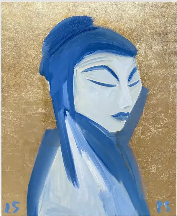 Pintura de rosto feminino em tons de azul e branco, com gorro azul e olhos fechados, sobre fundo de folha de ouro.